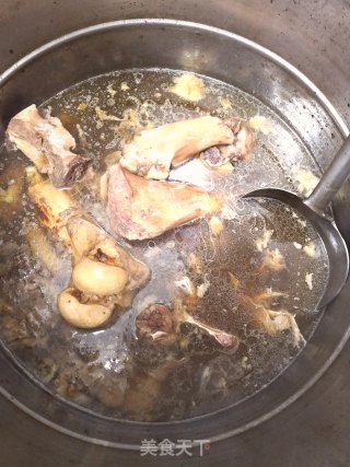 醇香牛肉骨汤的做法
