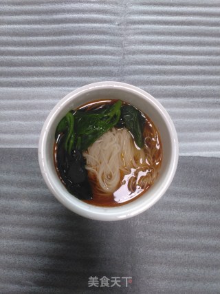 煮素挂面的做法