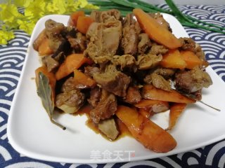 胡萝卜炒羊肉的做法
