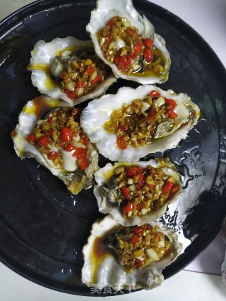 夏日必备 蒜蓉生蚝简易版的做法