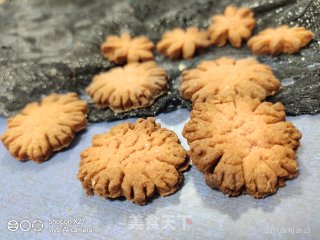 红曲康乃馨小饼干的做法