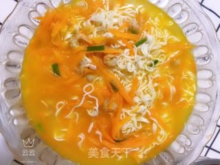 虾米胡萝卜丝面的做法