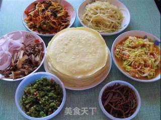 煎饼卷菜的做法