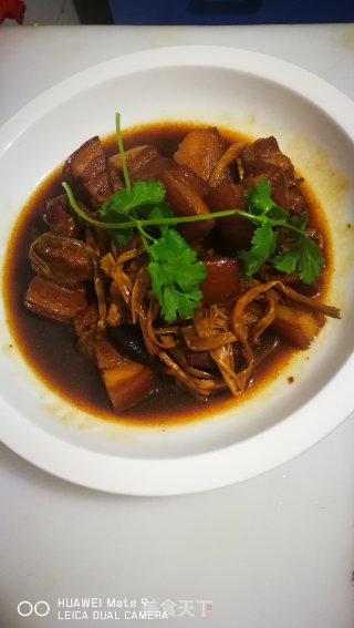 红烧肉（黄花菜）的做法