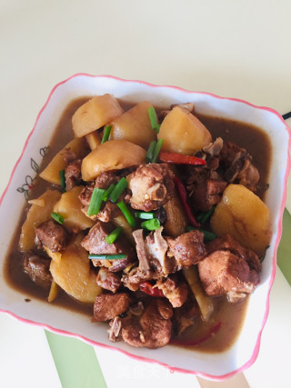 土豆烧排骨的做法