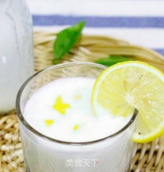 柠檬奶昔