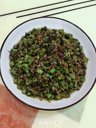 榄菜肉沫炒豆角的做法