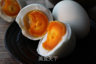 自制流沙咸蛋的做法