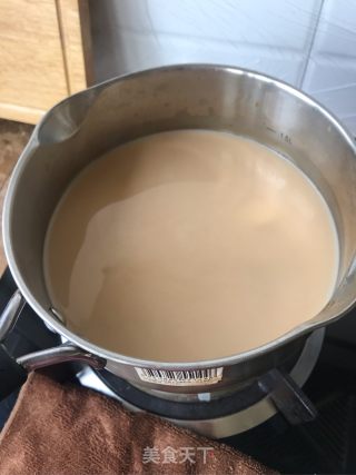 焦糖奶茶的做法