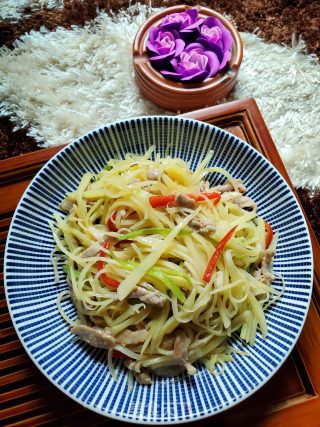 土豆丝炒肉丝的做法