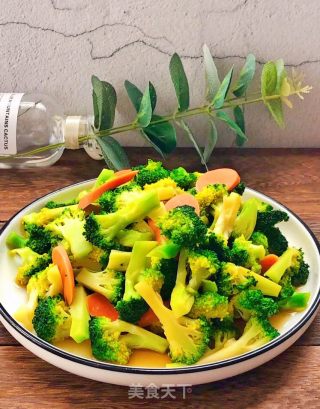 火腿肠炒西兰花的做法