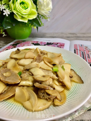 杏鲍菇炒肉片的做法