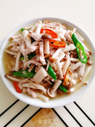 蟹味菇炒肉的做法
