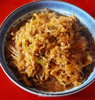 猪肉酸菜炖粉条的做法