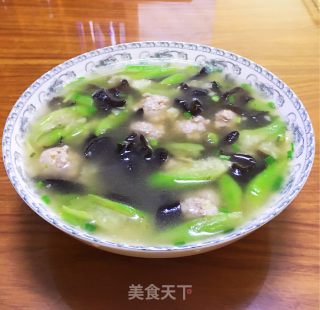 木耳丝瓜丸子汤的做法