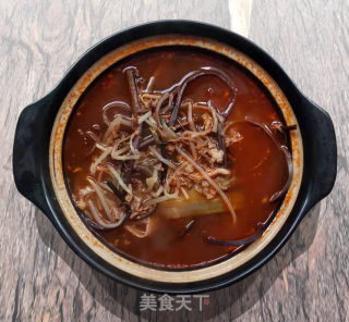 韩国料理. 辣牛肉汤