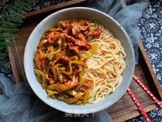 青椒肉丝面的做法