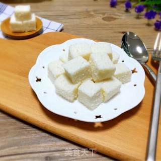 椰蓉牛奶小方的做法