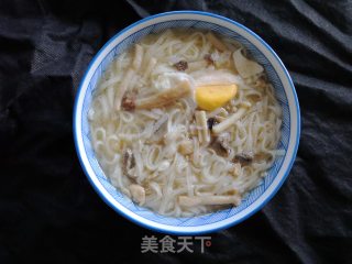 菌菇汤面的做法