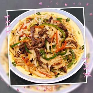 三色蔬菜炒牛河的做法