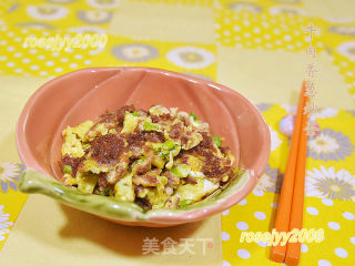 罐头牛肉炒蛋--快手菜