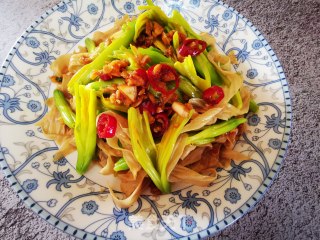 快手菜凉拌黄花菜