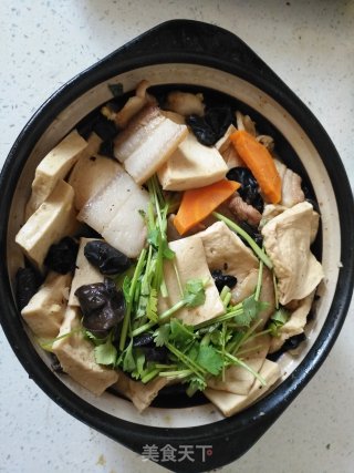 五花肉煲千叶豆腐的做法