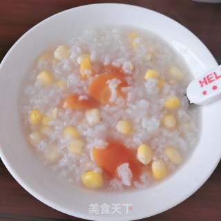 胡萝卜玉米粥的做法