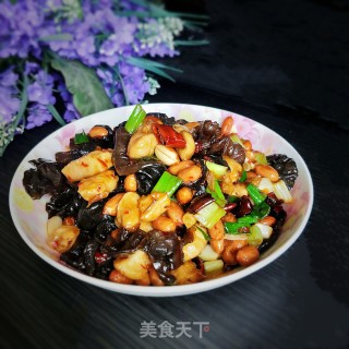 木耳宫保鸡丁的做法