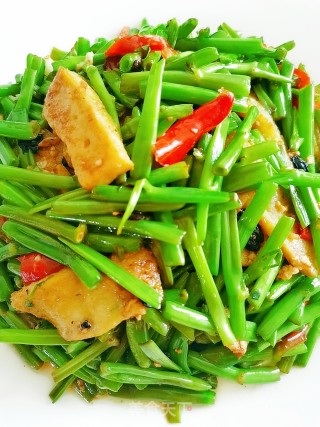 空心菜梗炒午餐肉