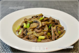 榨菜牛肉炒蘑菇的做法