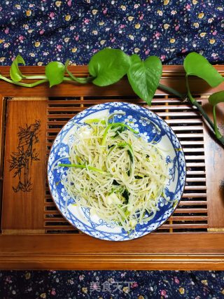素炒银芽的做法