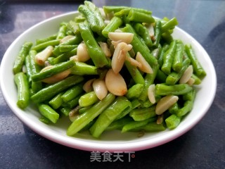 “清肠食谱”蒜香长豆角的做法
