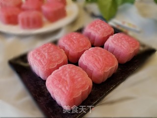 奶黄冰皮月饼