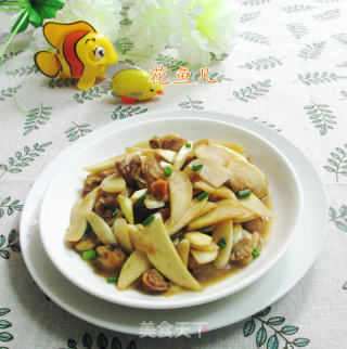 扇贝肉炒茭白的做法