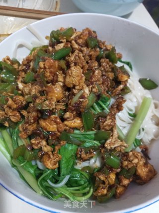 鸡蛋酱拌面的做法