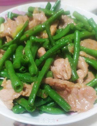 瘦肉炒豆角的做法