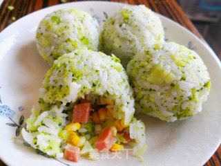 西兰花饭团的做法