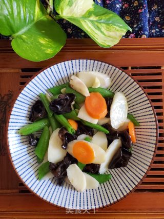 山药炒甜豆黑木耳的做法