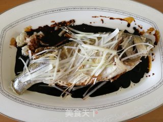 清蒸鲈鱼的做法