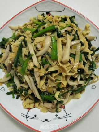 杏鲍菇干豆腐炒韭菜的做法