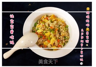 【祥瑞宝宝餐桌】之芦笋胡萝卜蛋炒饭的做法