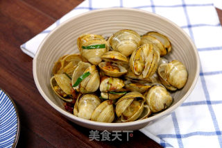清炒蛤蜊，小美的美食的做法