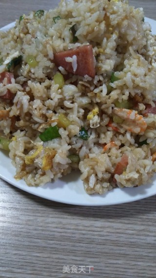 海鲜炒米饭的做法