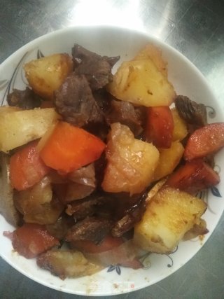 土豆炖牛肉的做法