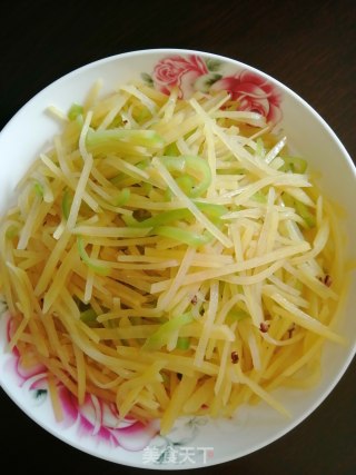 青椒土豆丝的做法