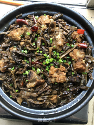 砂锅干豆角焖排骨的做法