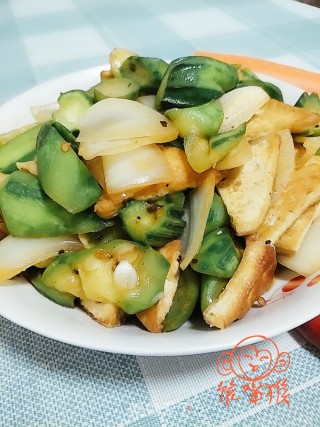 丝瓜烧豆腐的做法