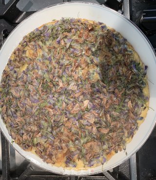 紫藤鸡蛋饼的做法