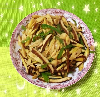 青椒干子炒笋丝的做法